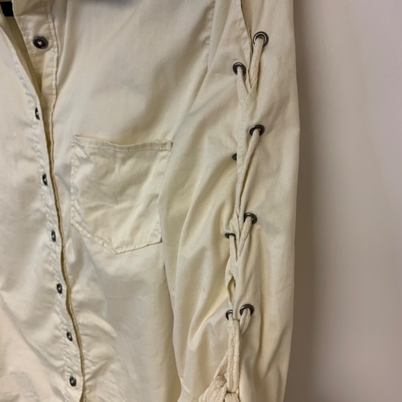 DG2 blouse Womens small  lace up bell shape sleeves fairy boho hippie festival - Picture 3 of 7